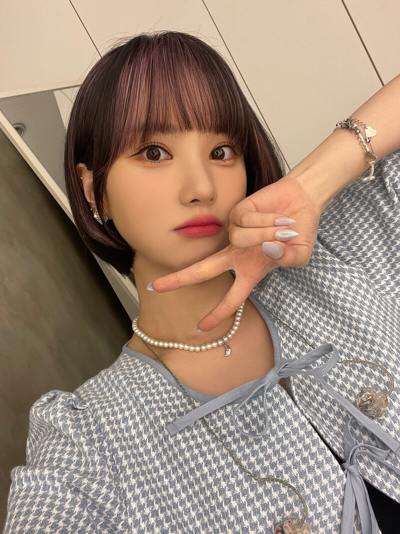 220610 VIVIZ Eunha - Twitter Update documents 2