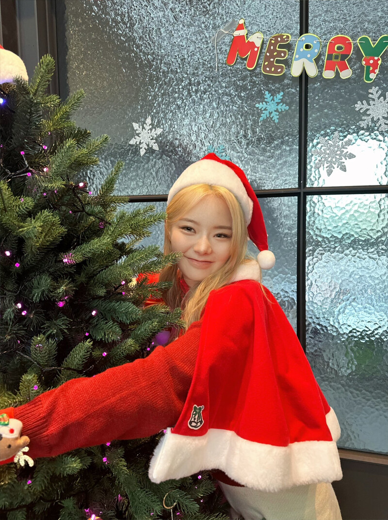 221224 FIFTY FIFTY Twitter Update - Keena | kpopping