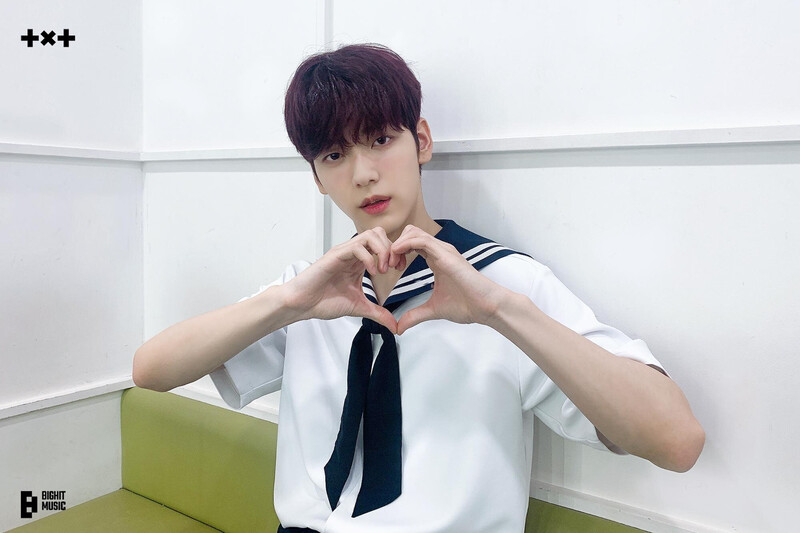 210812 TXT Weverse Update - Soobin Music Bank documents 2