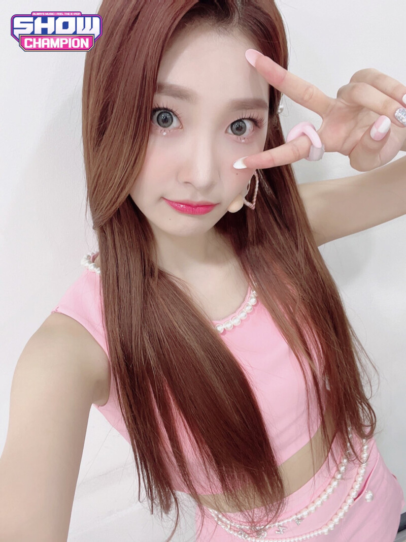 220615 WOOAH twitter update - 'Danger' promotions - at Show Champion & Twitter Blueroom documents 3