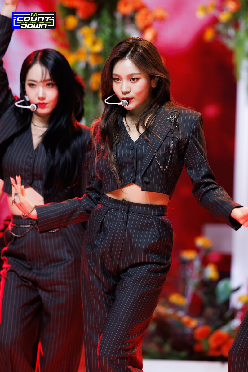 230202 VIVIZ Umji 'PULL UP' at M Countdown documents 6