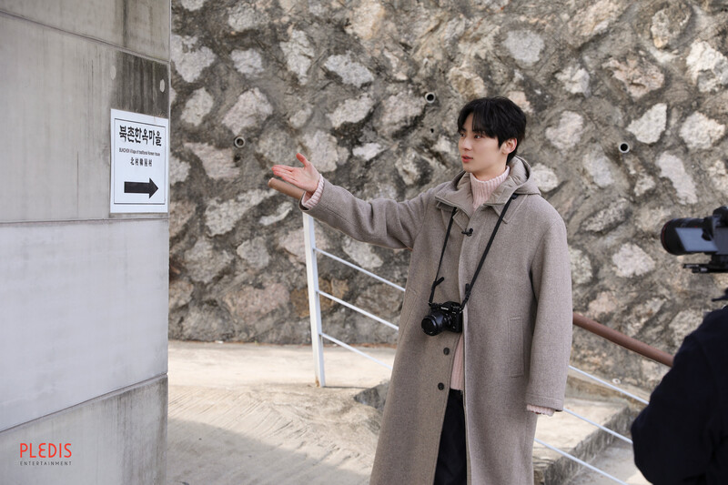 230513 Hwang Minhyun Weverse Update -  ‘Bukchon Hanok Village Photo Trip’ Photo Sketch documents 2