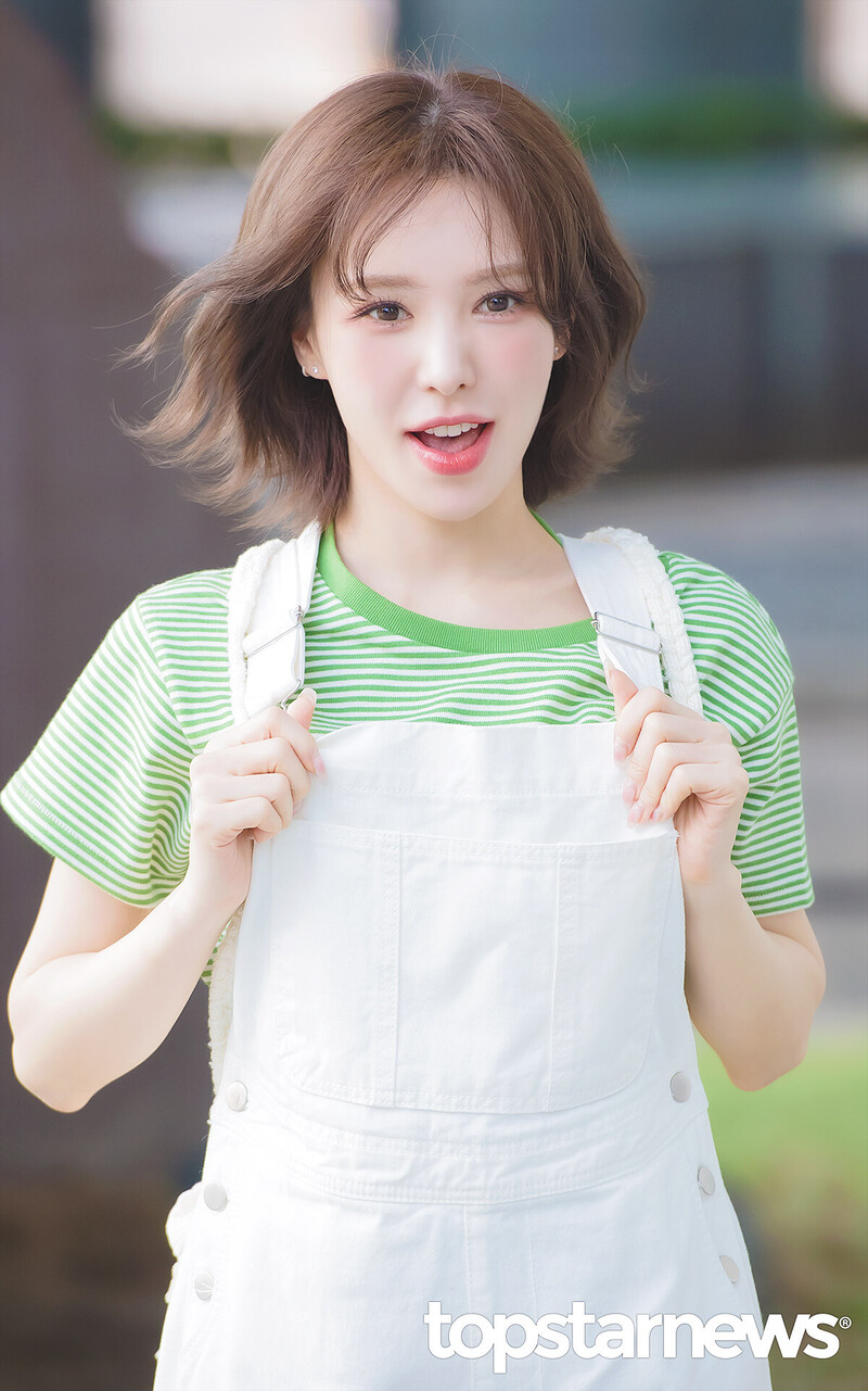 240828 Red Velvet Wendy - Young Street Commute documents 7