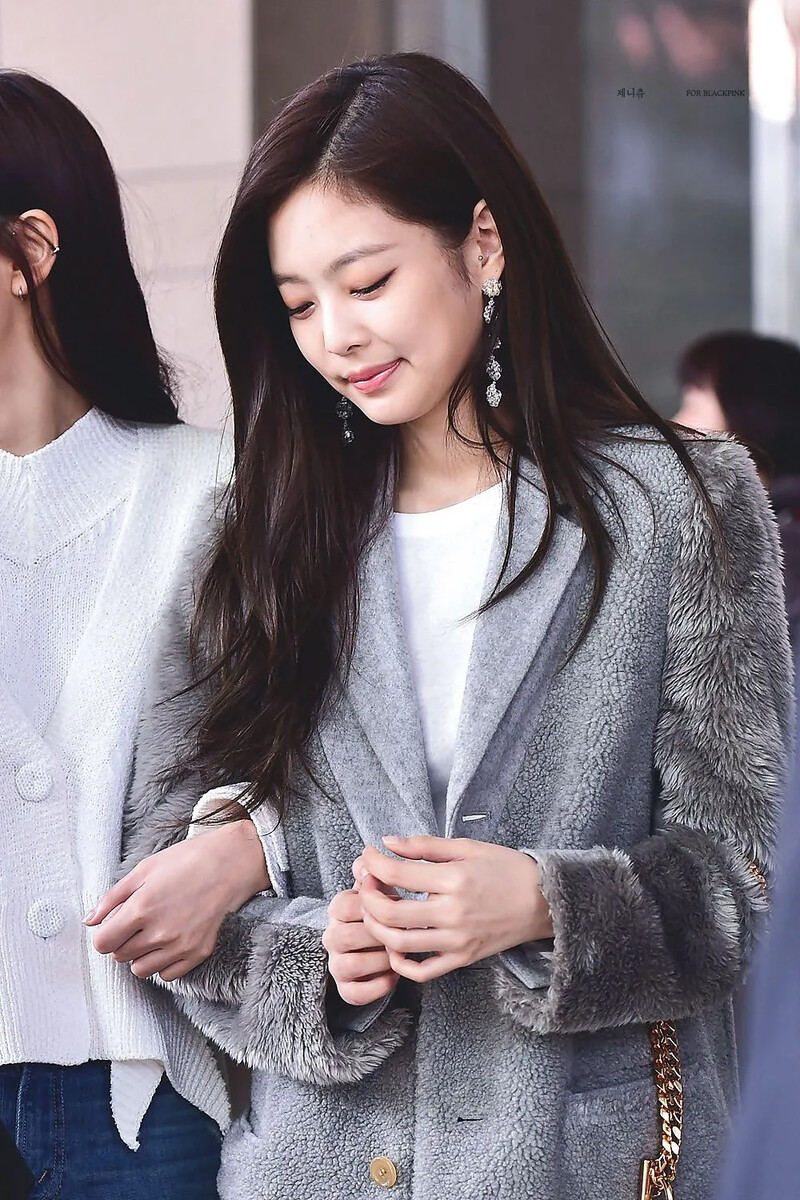 Jennie386.jpg