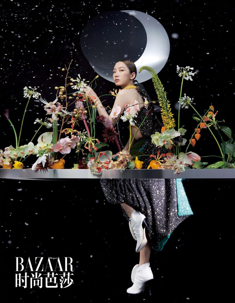 Mei Qi for Harper's BAZAAR China October issue documents 3