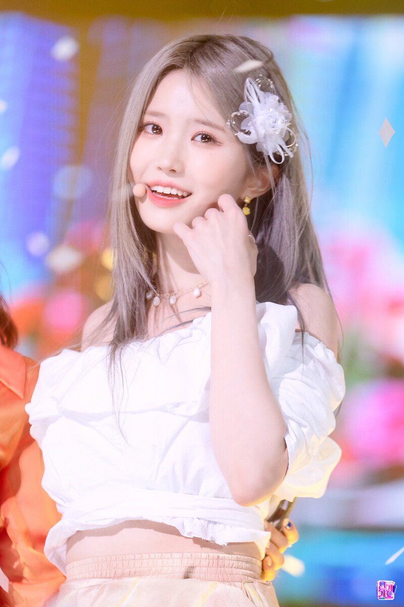 220710 fromis_9 Hayoung - 'Stay This Way' at Inkigayo documents 12