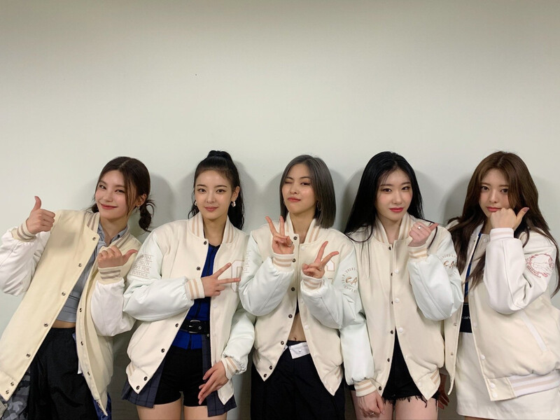 220930 ITZY Twitter Update documents 1