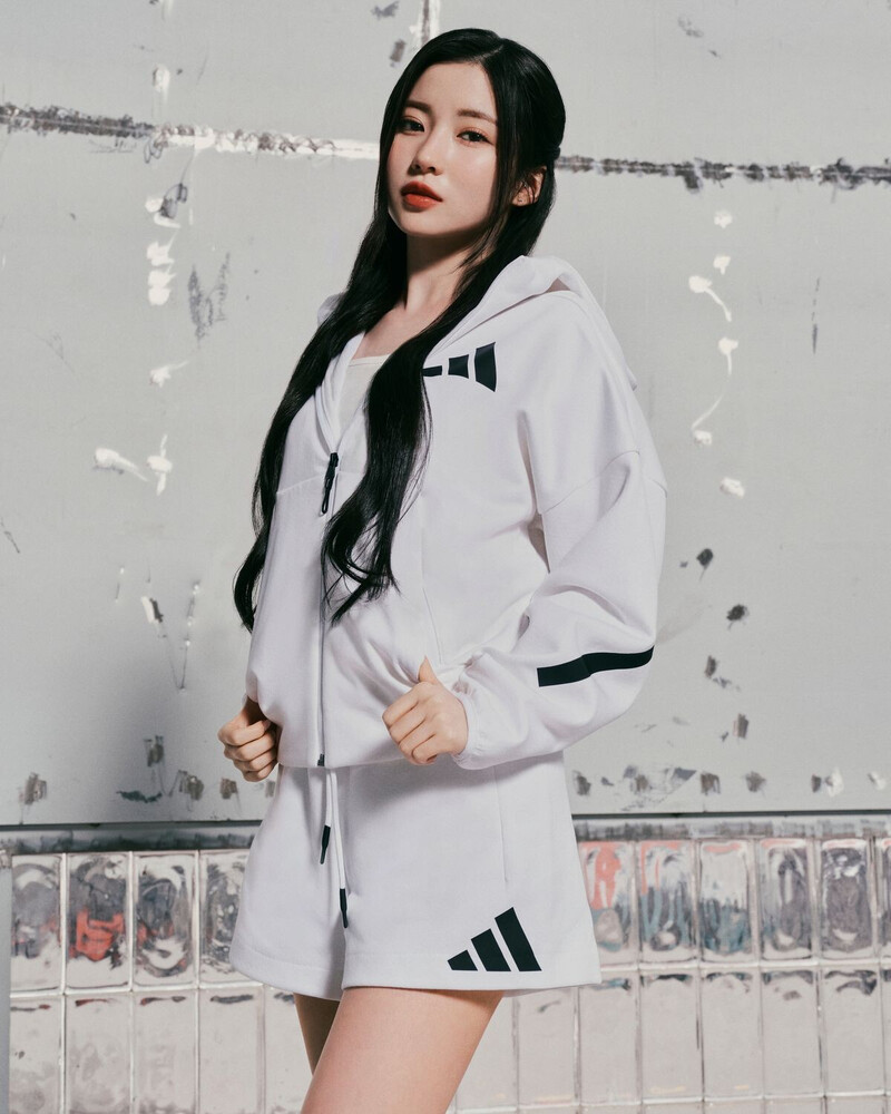 BABYMONSTER for Cosmopolitan Korea x ADIDAS September 2024 documents 7