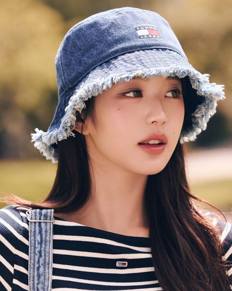 TOMMY JEANS X JANG WONYOUNG FOR TOMMY JEANS FALL 24 CAMPAIGN documents 2