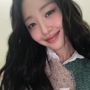 250110 - YVES Instagram Update