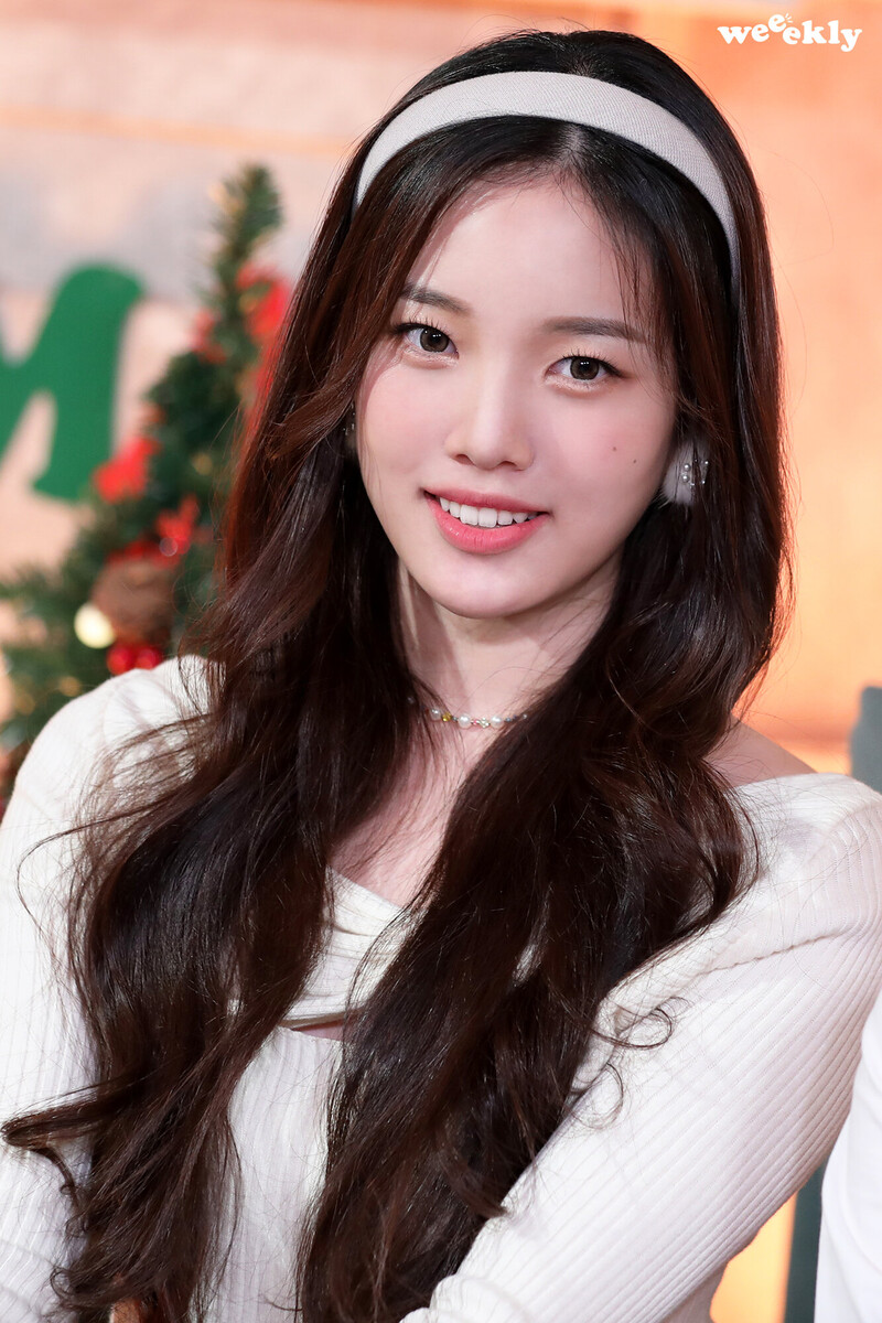 211231 IST Naver Post - Weeekly Christmas Carol Behind documents 14