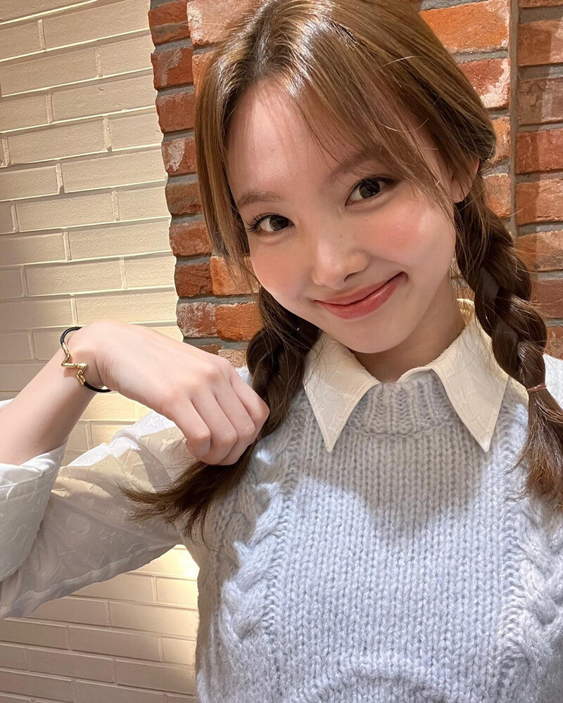 220318 TWICE Instagram Update - Nayeon documents 2