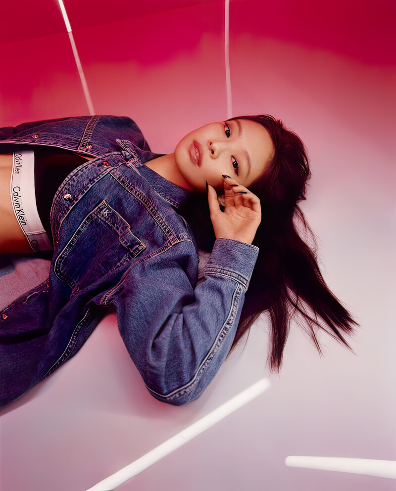 BLACKPINK Jennie for Dazed Korea 2021 Holiday Edition x Calvin Klein documents 6