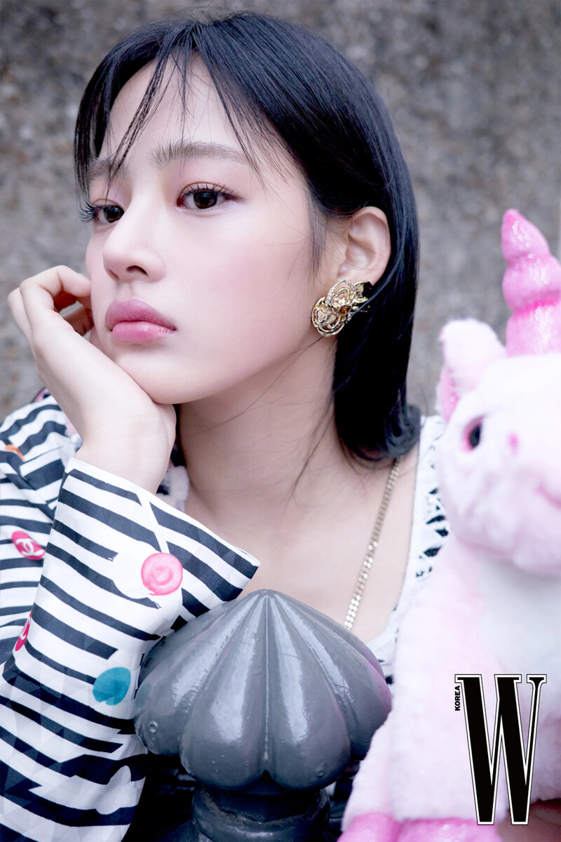 NewJeans Minji x CHANEL for W Korea March 2024 Issue documents 9