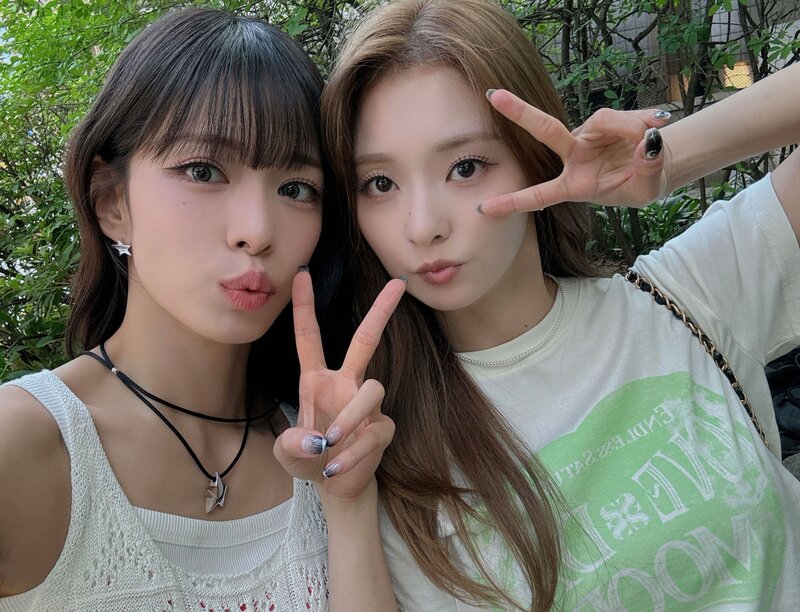 240715 fromis_9 Twitter Update - Nagyung and Chaeyoung documents 1