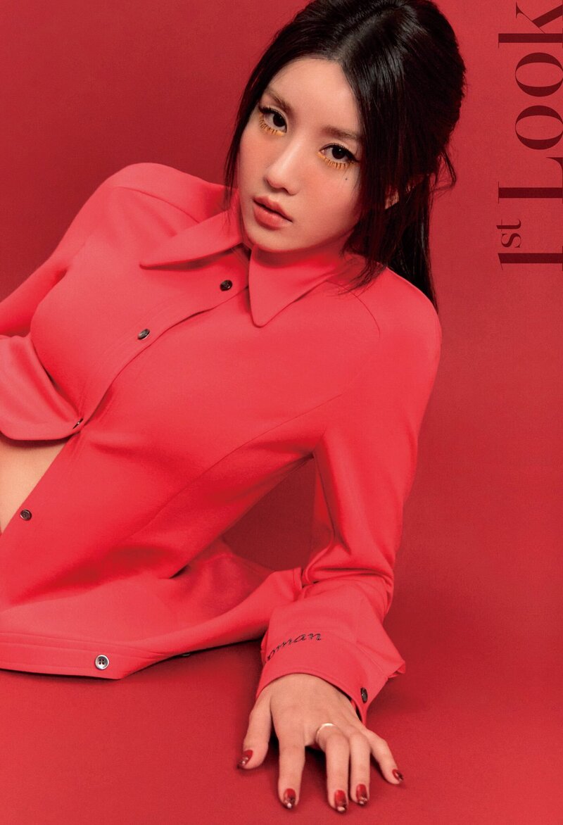 Kwon Eunbi for 1st Look Magazine Vol. 225 documents 4