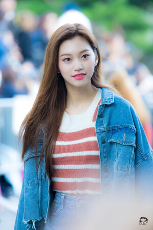 170922 Weki Meki Doyeon at Music Bank