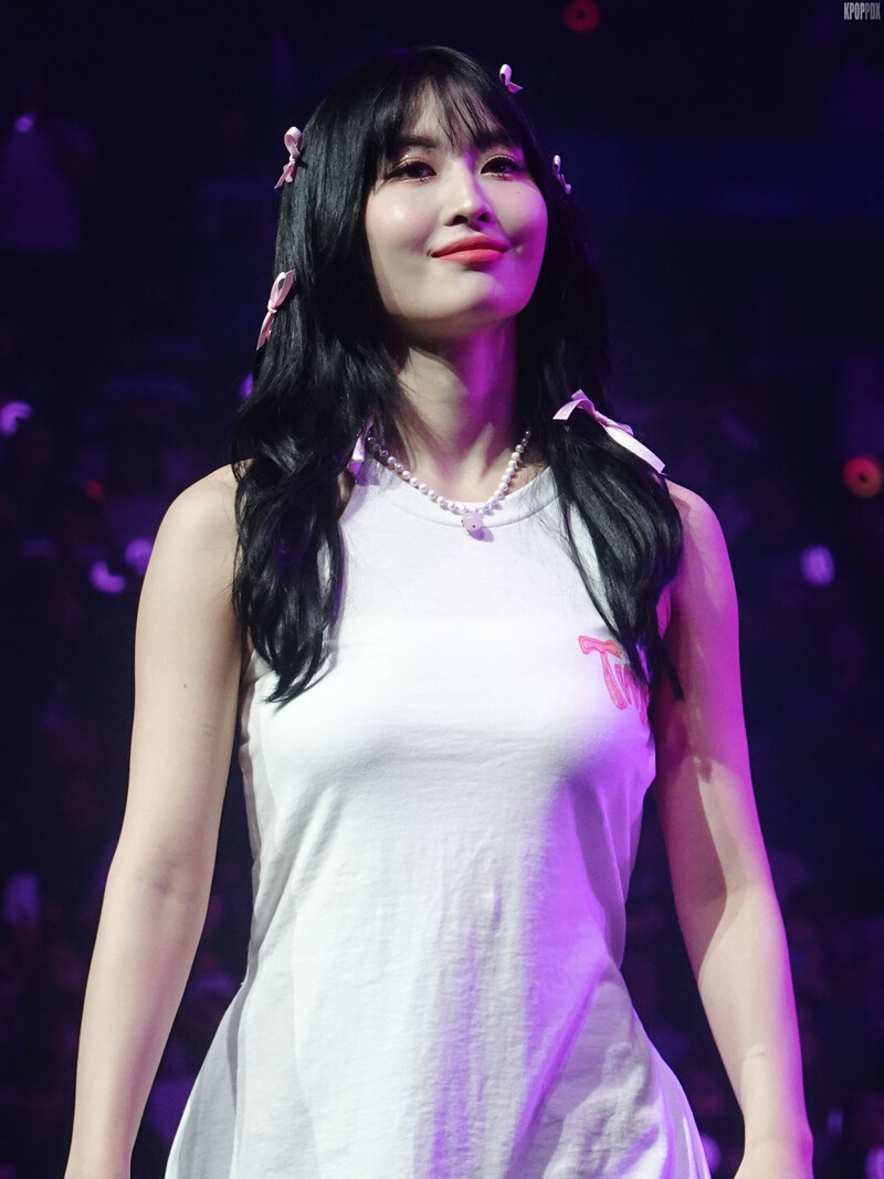 230613 TWICE Momo - ‘Ready To Be’ World Tour in Oakland Day 2 documents 1