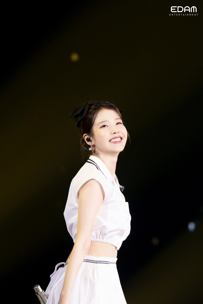 240706 IU - ‘H.E.R.’ World Tour in Osaka Day 1 documents 3