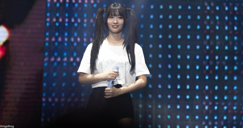 Momo2830.jpg