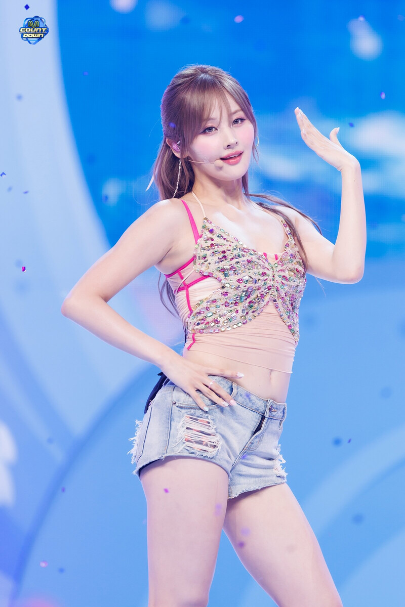 240704 KISS OF LIFE Belle - 'Sticky' at M Countdown documents 12