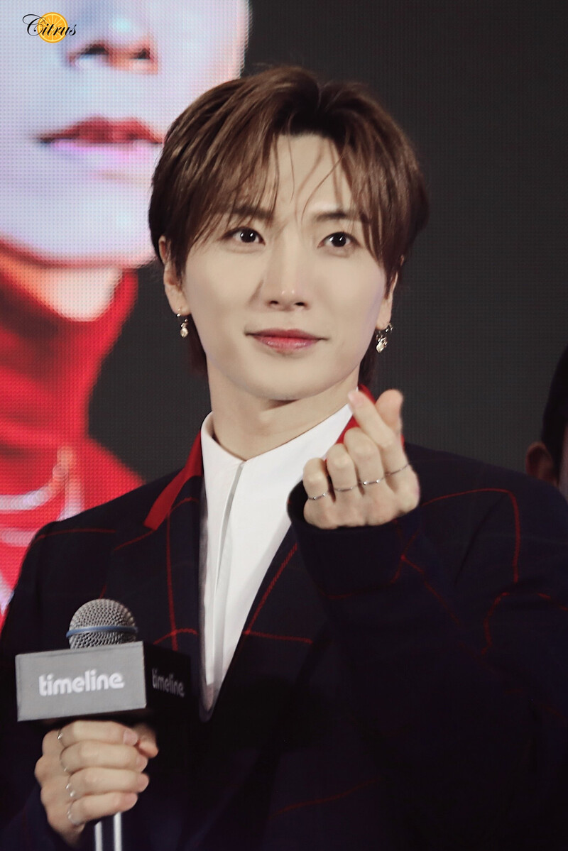 200105 Super Junior Leeteuk at 'Timeslip' Chengdu Fansign documents 8