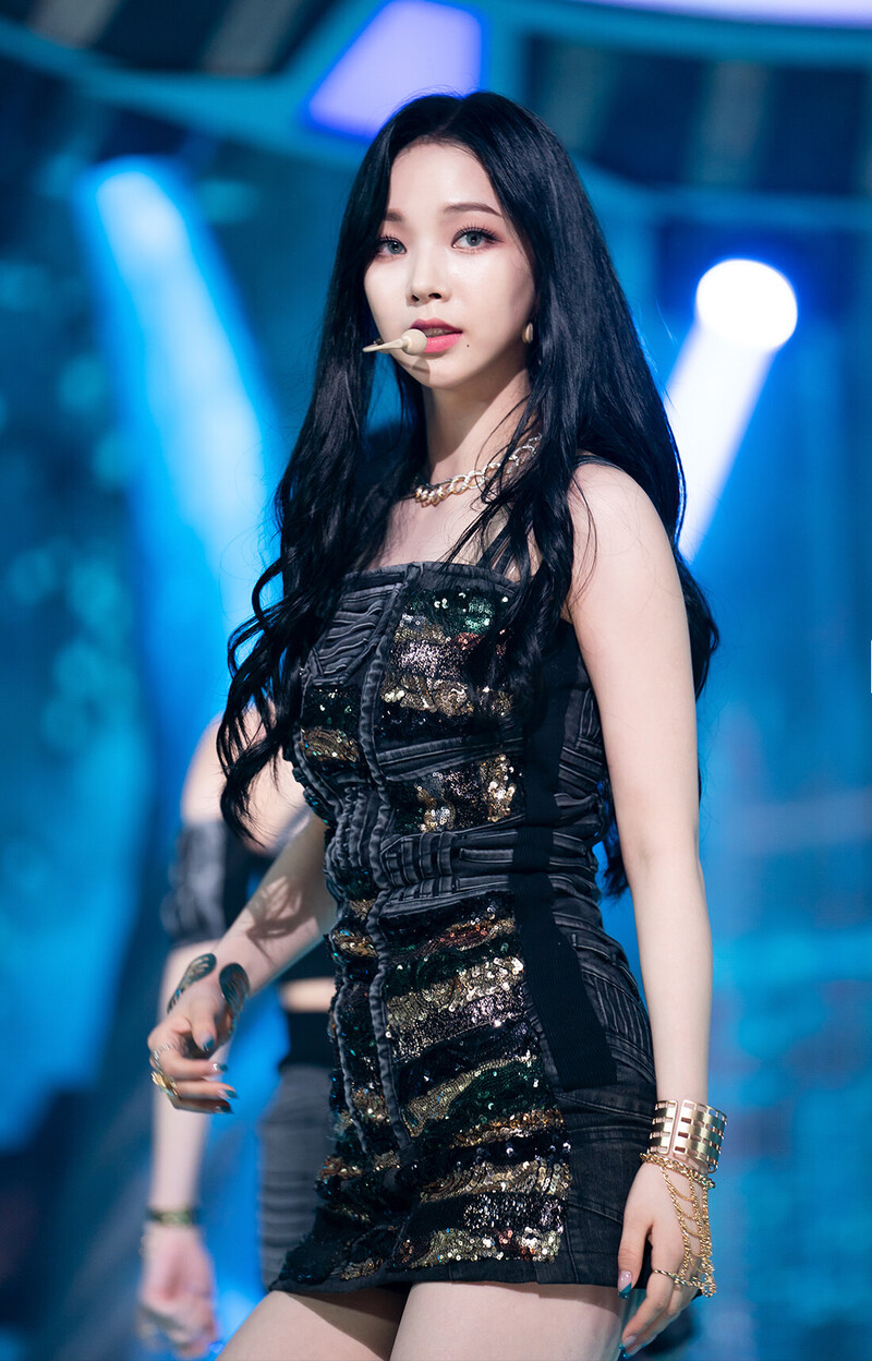 210530 aespa - 'Next Level' at Inkigayo documents 19