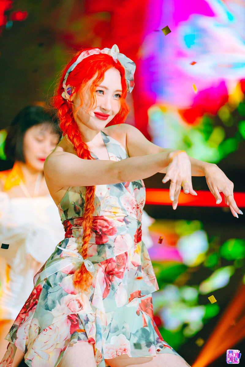 220710 SUNMI - Heart Burn at Inkigayo documents 1