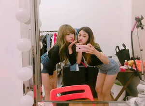 170719 Apink EUNJI instagram update with HAYOUNG