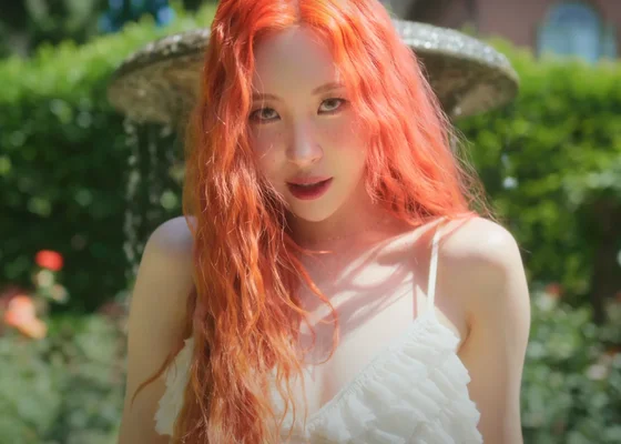 Sunmi Heats up the Summer Even More With “Heart Burn”