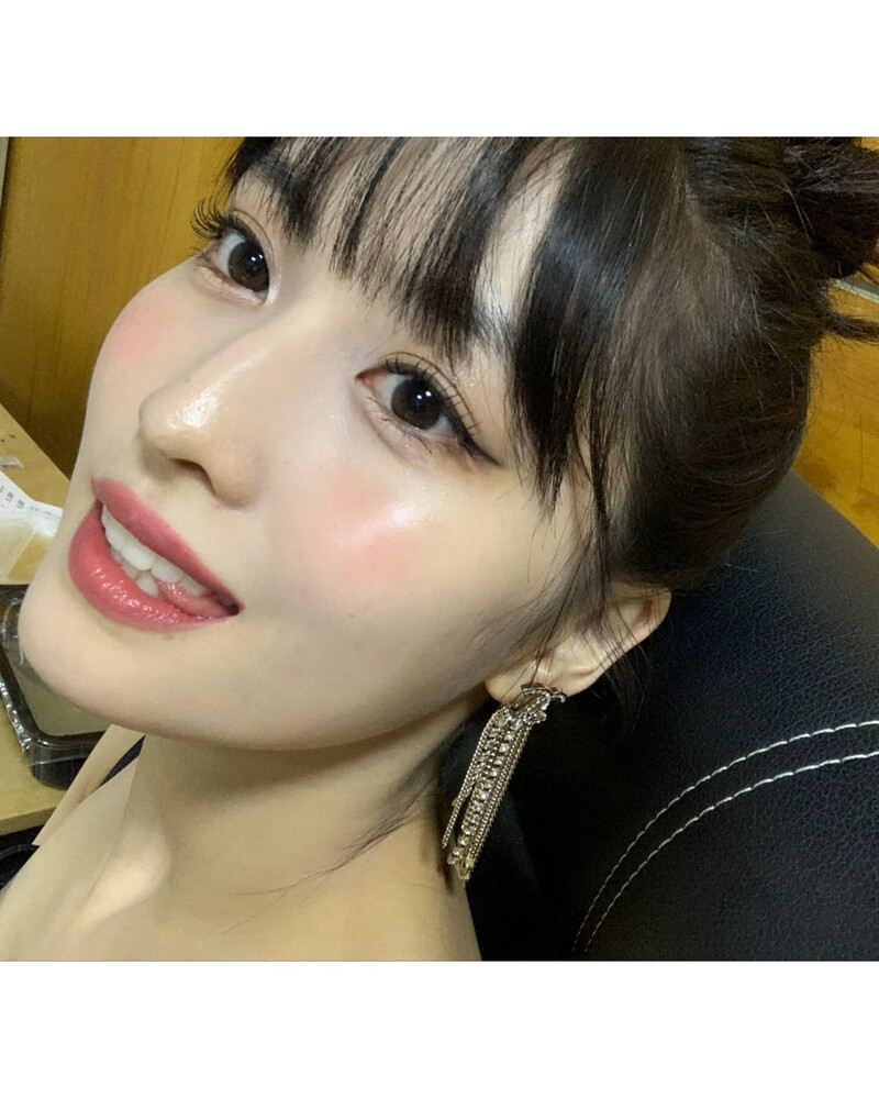 210711 TWICE Instagram Update - Momo documents 9