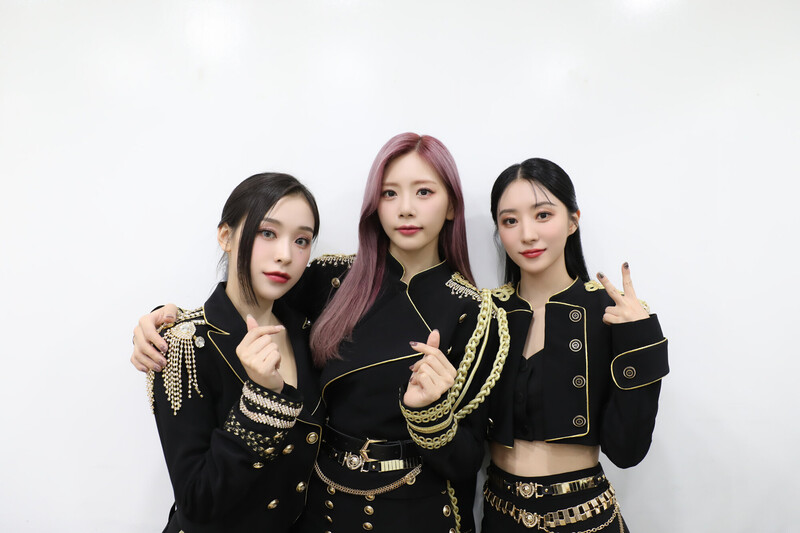 221209 Dreamcatcher Naver Post - 'VISION' Activities Behind 2 documents 4