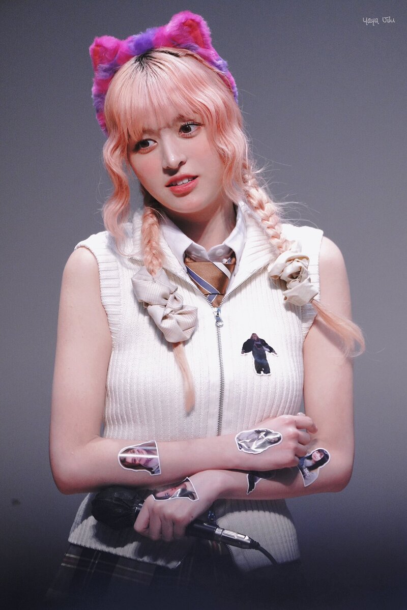 230414 NMIXX Lily - Fansign Event documents 2