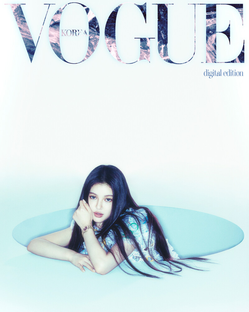 DANIELLE FOR VOGUE KOREA DECEMBER 2024 DIGITAL ISSUE documents 9