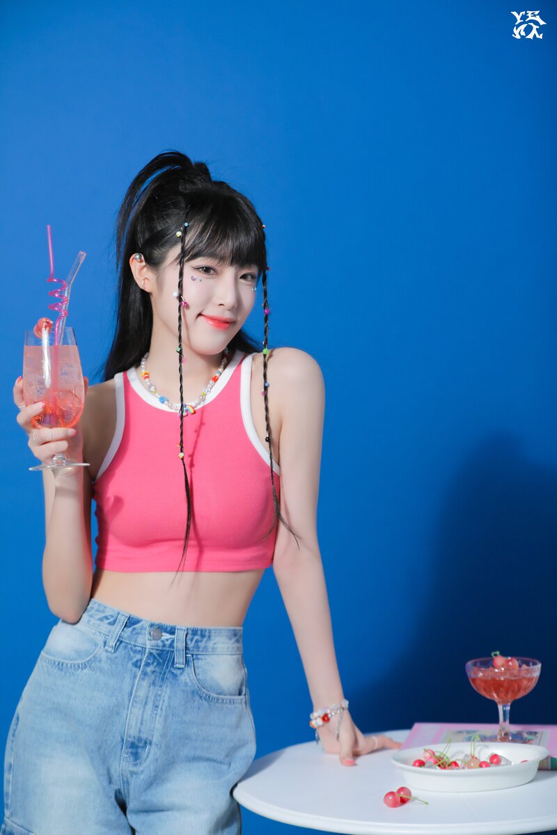 230809 Yuehua Entertainment Naver Update - YENA - lilybyred Behind The Scenes #5 documents 9