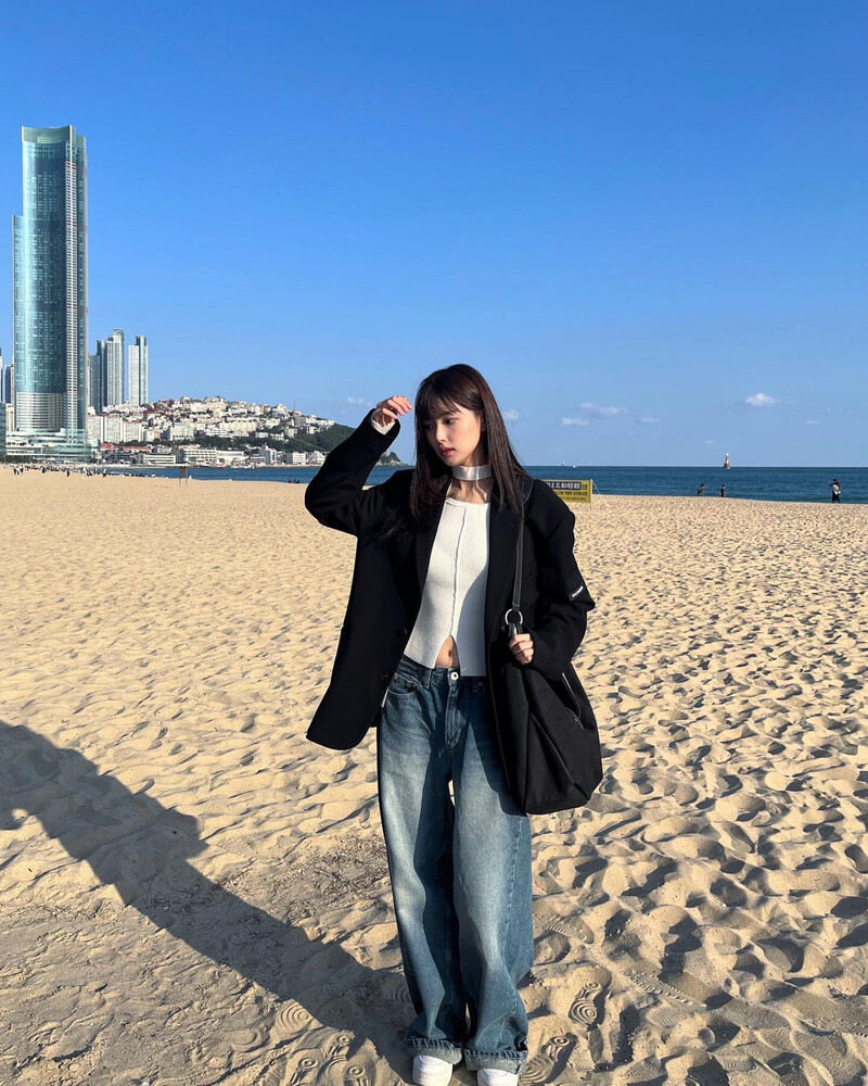 231031 Kang Hyewon Instagram Update documents 2