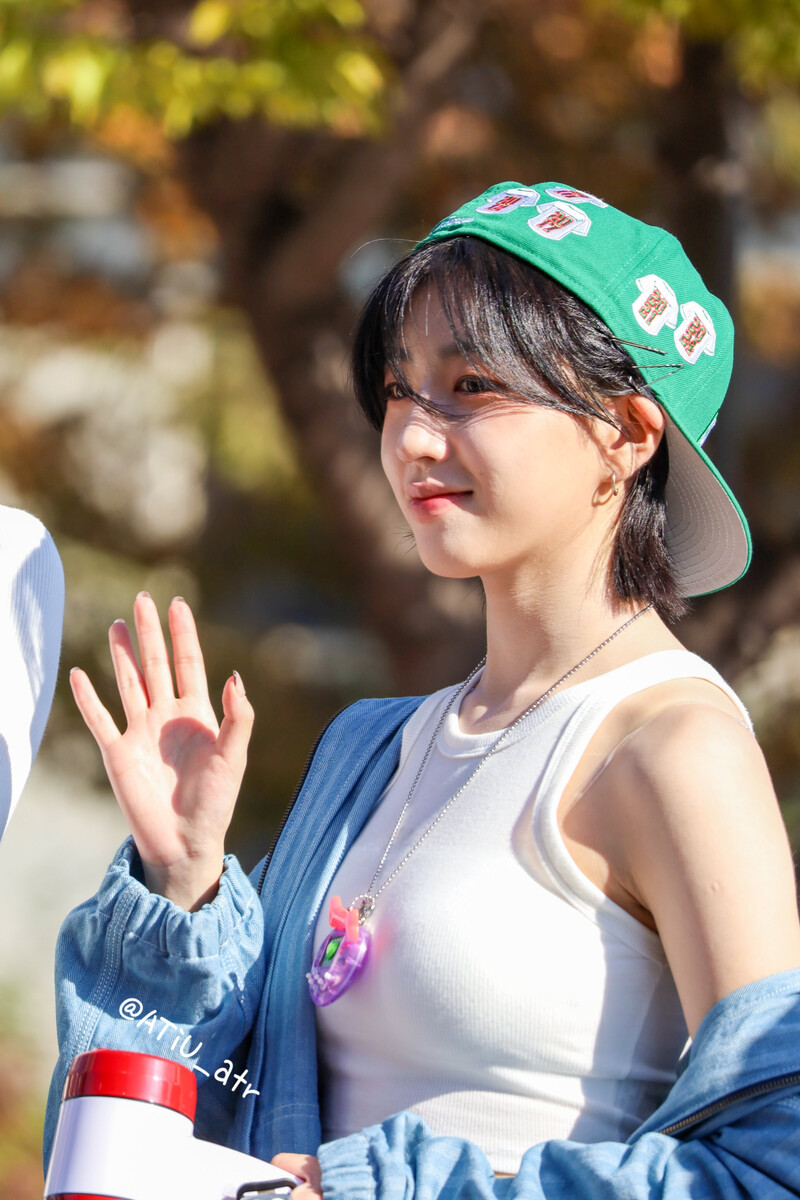 241026 tripleS SoHyun - Show Music Core Mini Fanmeeting documents 3