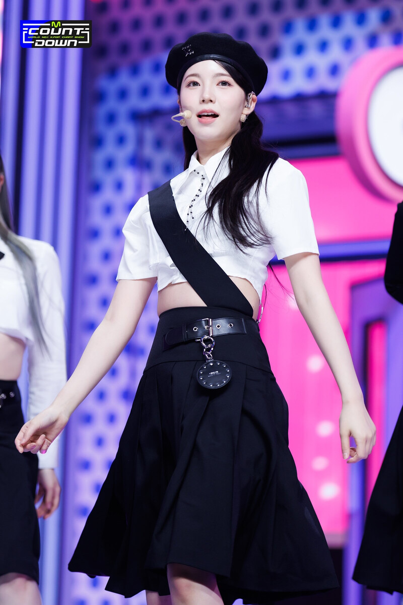 231109 NiziU Ayaka - "HEARTRIS" at M Countdown documents 10