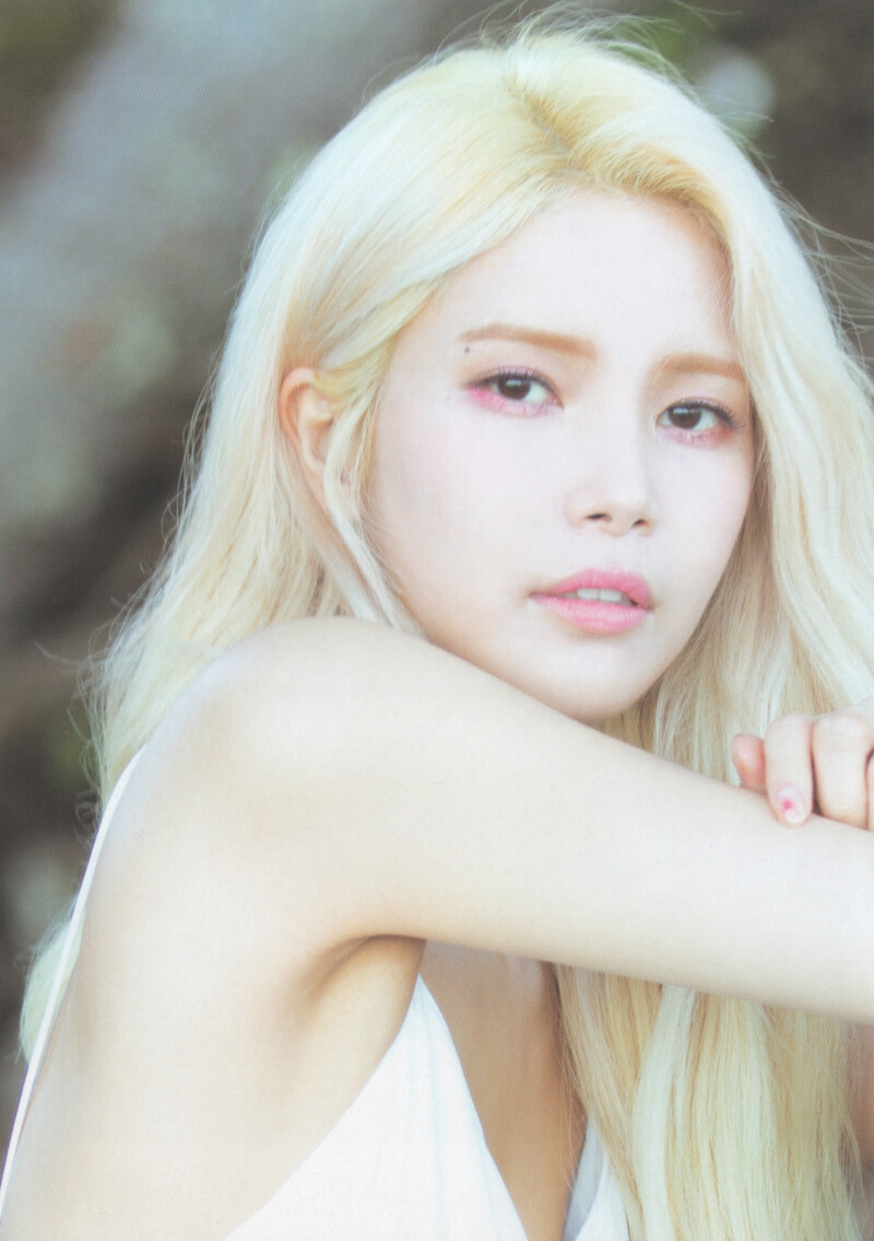 MAMAMOO 6th Mini Album 'Yellow Flower' [SCANS] | kpopping