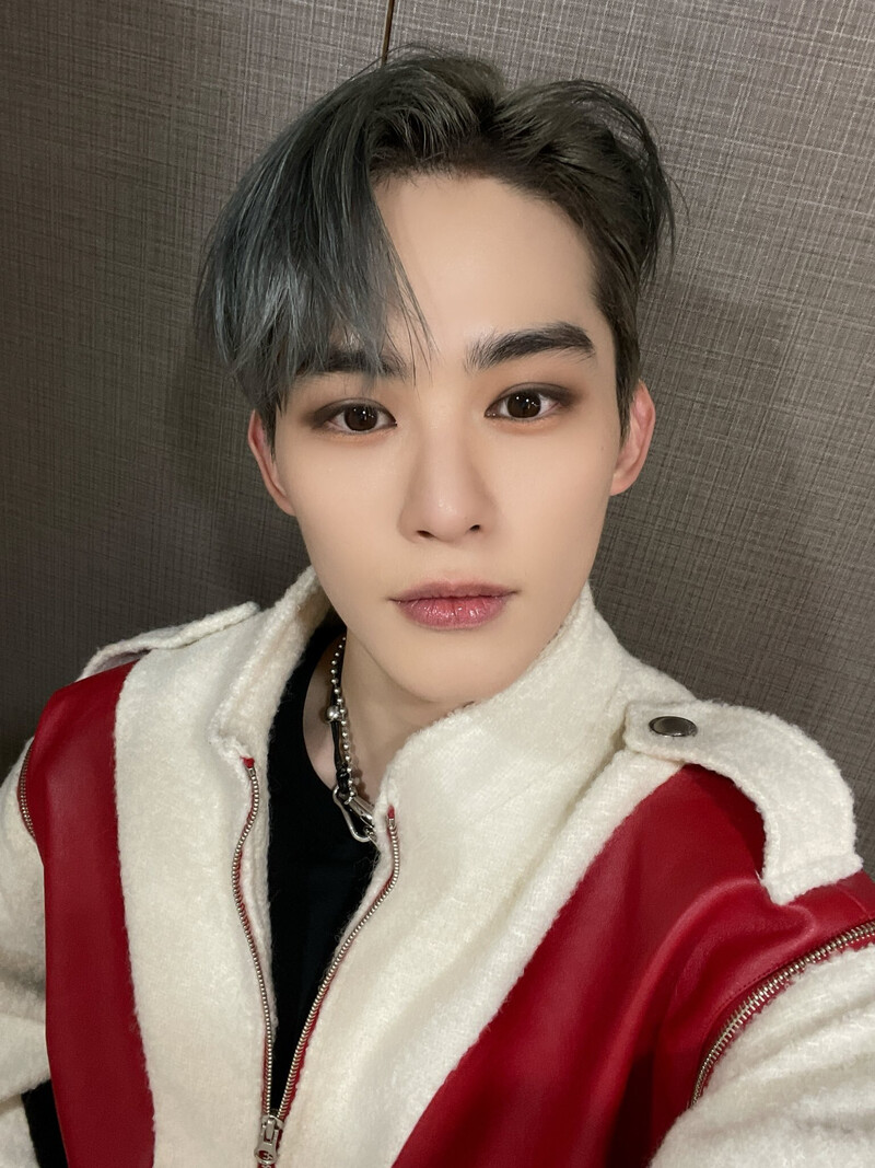 230106 TO1 Members Twitter Update - J.You documents 1