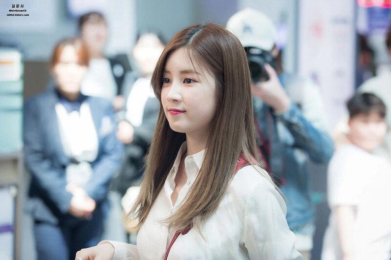 Chorong292.jpg