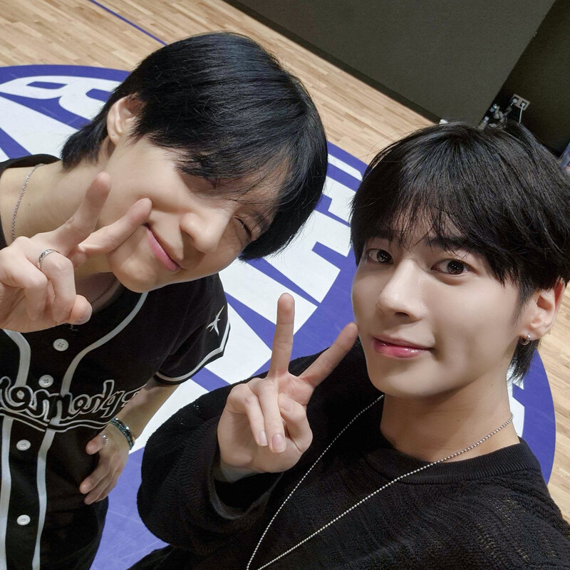 240903 TXT TWITTER UPDATE - BEOMGYU, TAEHYUN documents 2