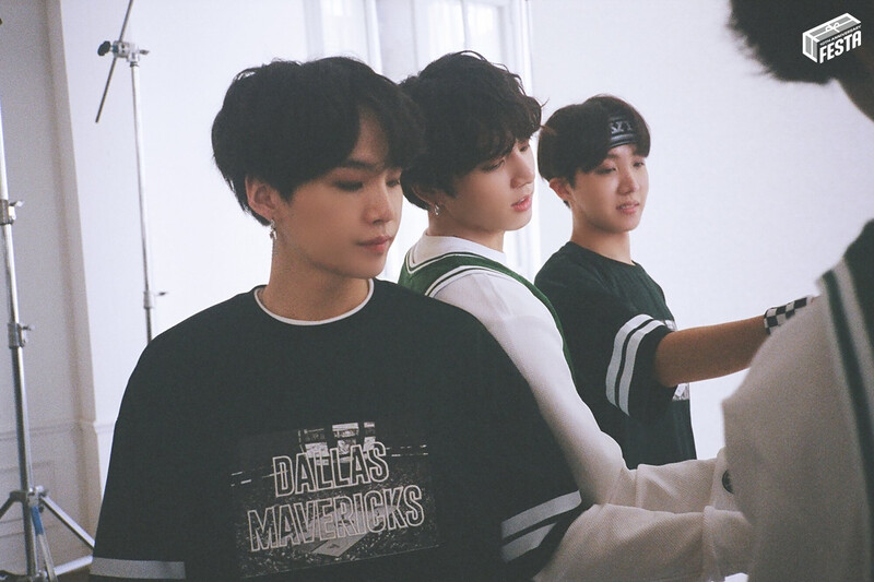 BTS EXHIBITION Film Camera Photo (B side ver.) documents 10