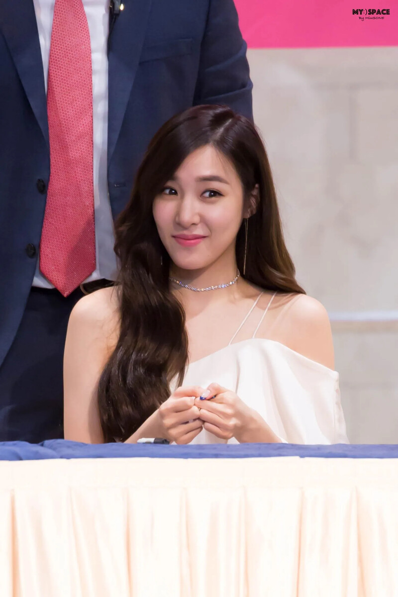 Tiffany1622.jpg