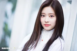 IZ*ONE - Kim Minju 1st Mini Album "COLOR*IZ" Jacket shooting by Naver x Dispatch