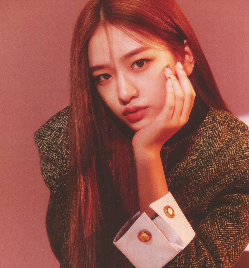 [SCANS] IVE first single album 'Eleven' documents 13