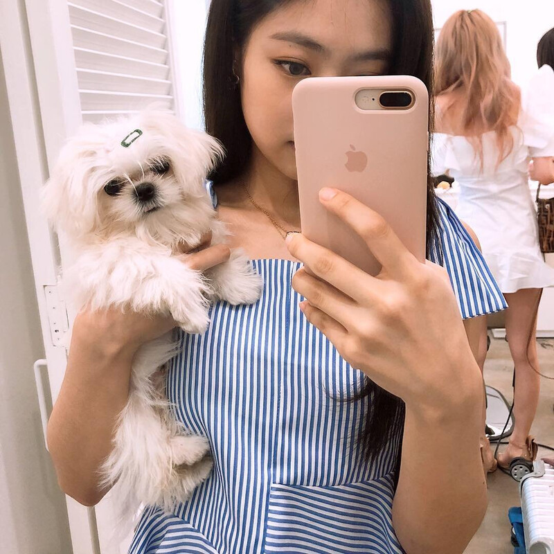 180907 Jennie Instagram Update documents 3