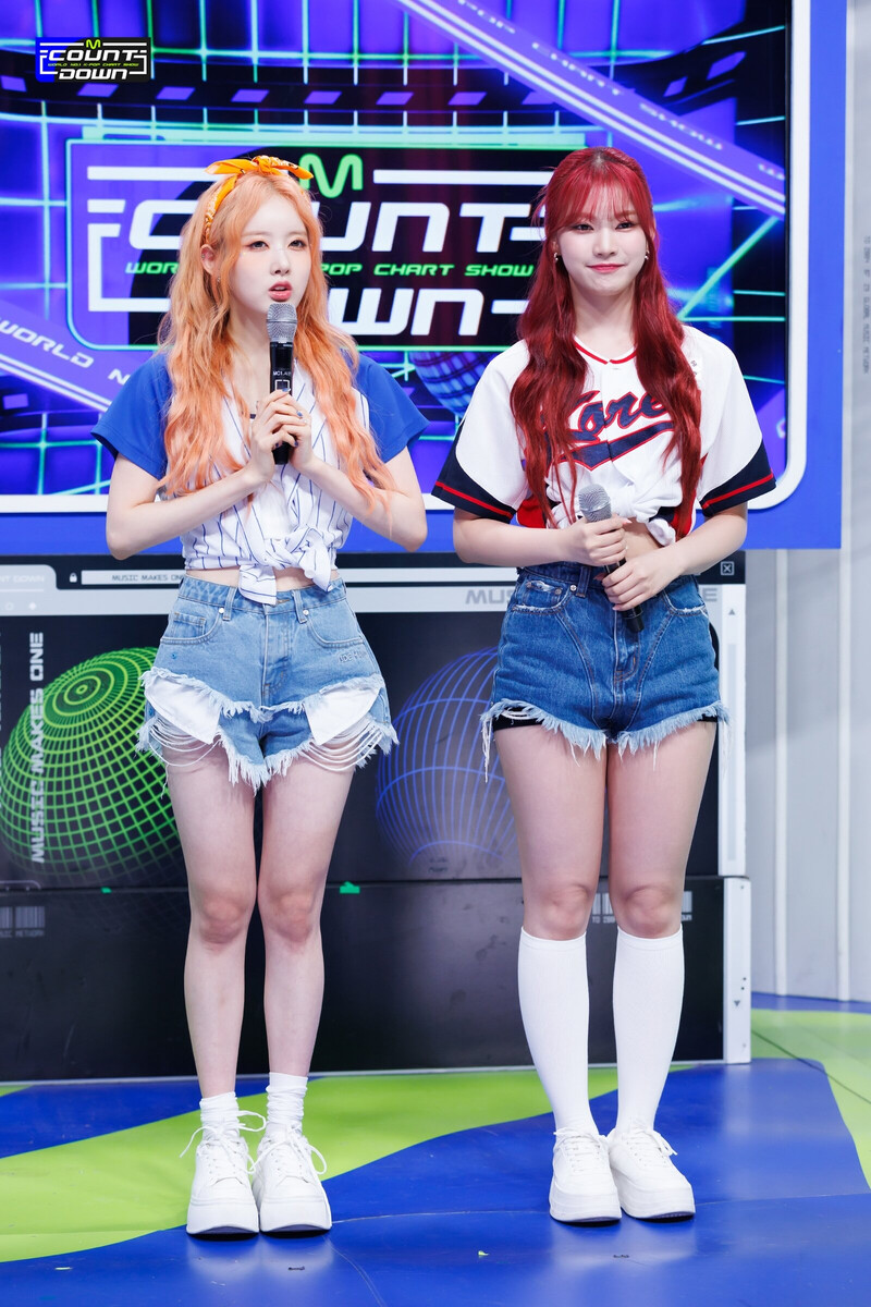 230824 STAYC Sieun & Isa - Special MCs at M COUNTDOWN documents 4