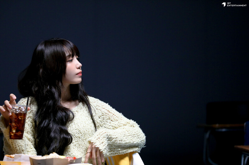 240110 IST Naver post - EUNJI behind the scenes of 'She's Bagel' commercial shoot documents 6