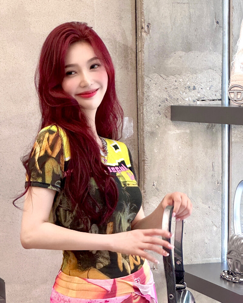 240721 Red Velvet Joy SNS Update documents 7